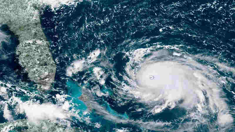 飓风“多里安”升至最高级别 登陆巴哈马