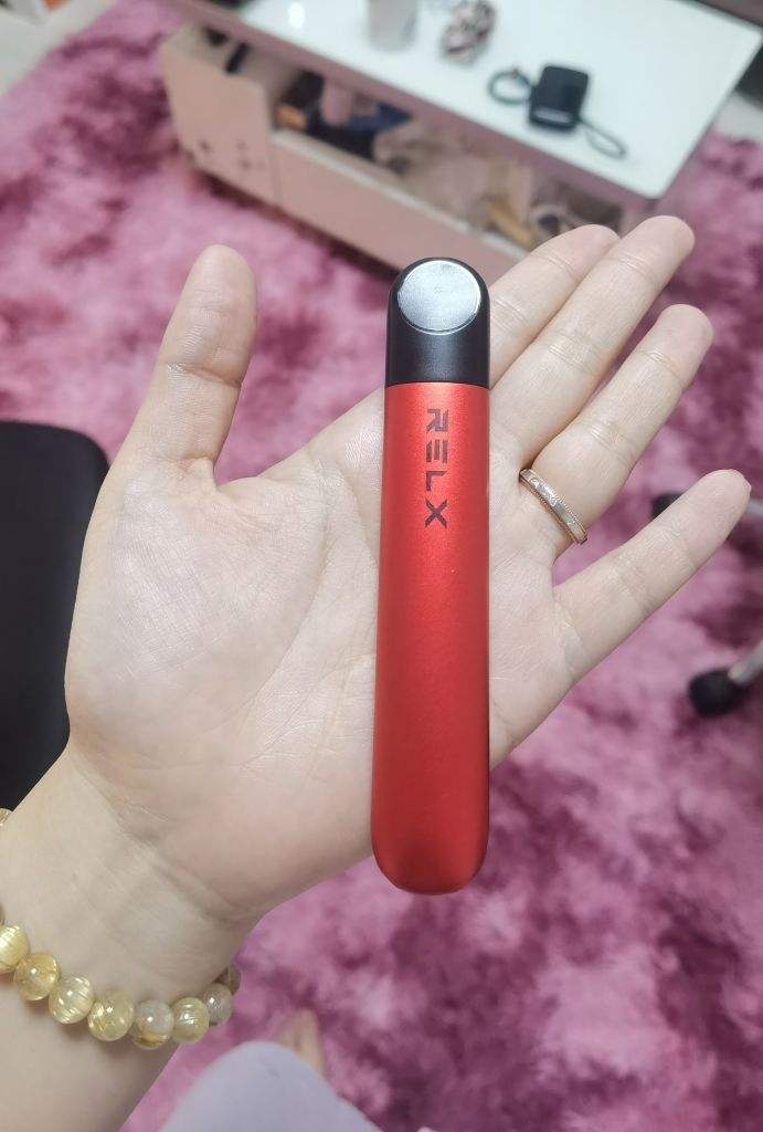 悦刻四代(悦刻四代五代烟弹可以一起用吗)-第1张图片-番响电子烟 悦刻四代(悦刻四代五代烟弹可以一起用吗)-第1张图片-番响电子烟