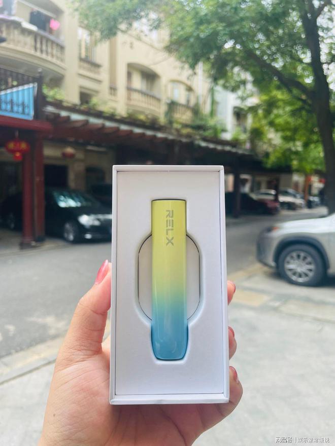 悦刻五代一吸就亮白灯震动(悦刻五代一吸就亮白灯震动不出烟)-第1张图片-番响电子烟 悦刻五代一吸就亮白灯震动(悦刻五代一吸就亮白灯震动不出烟)-第1张图片-番响电子烟