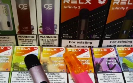 悦刻第一代烟杆成废物了吗？