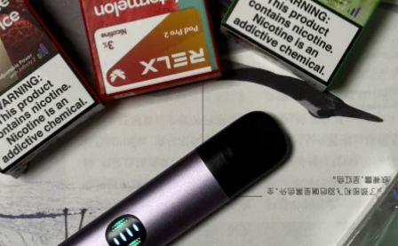 悦刻一代和四代烟弹通用吗？