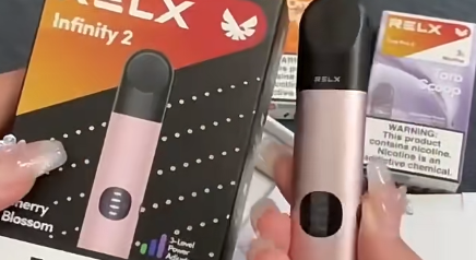 悦刻青羽烟弹哪个好抽？
