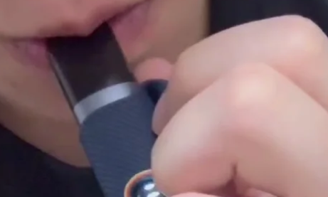 悦刻30个空烟弹换一个新的烟弹吗？
