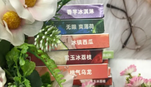 悦刻五代与六代pro的区别介绍