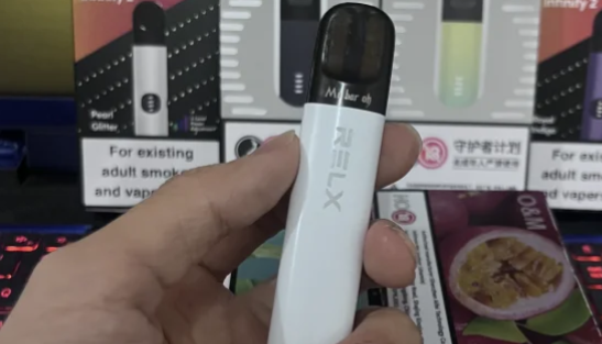 电子烟VS传统烟伤害对比，抽多少口等于一