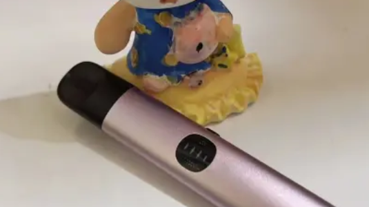 悦刻六代一吸就震动不出烟雾怎么弄？