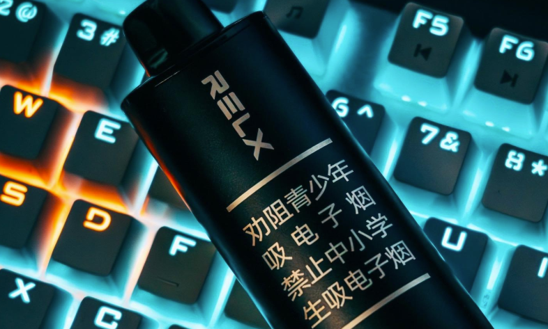 悦刻大千怎么绑定到手机上？