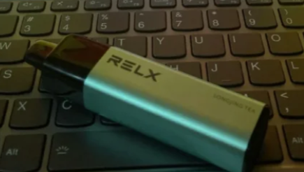 悦刻一次性电子烟解锁步骤是什么？