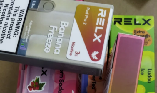 刚买的悦刻电子烟为什么充不进去电？