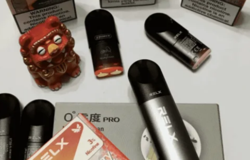 悦刻国标烟弹测评：烟草味口感真实体验