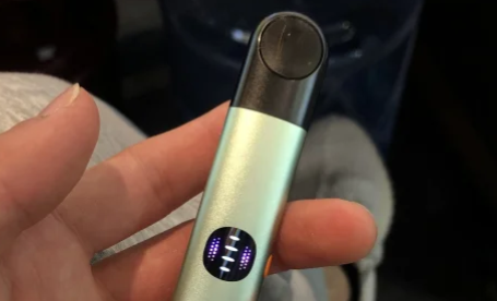 悦刻国标六代烟杆童锁怎么解锁？