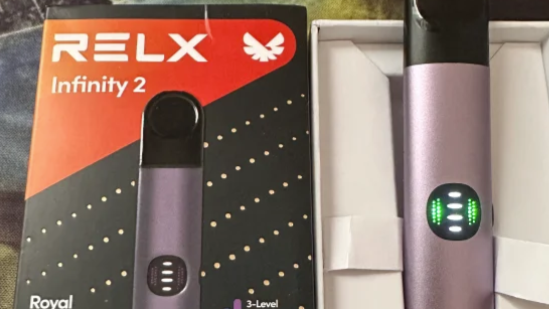 悦刻青羽充电指示灯新手说明