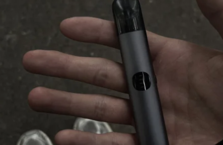 悦刻四代和五代哪个好？