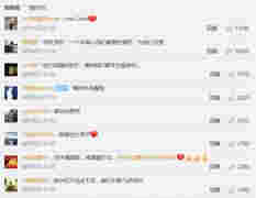 中国留学生高唱国歌压制“港独”，冒雨为国旗撑伞