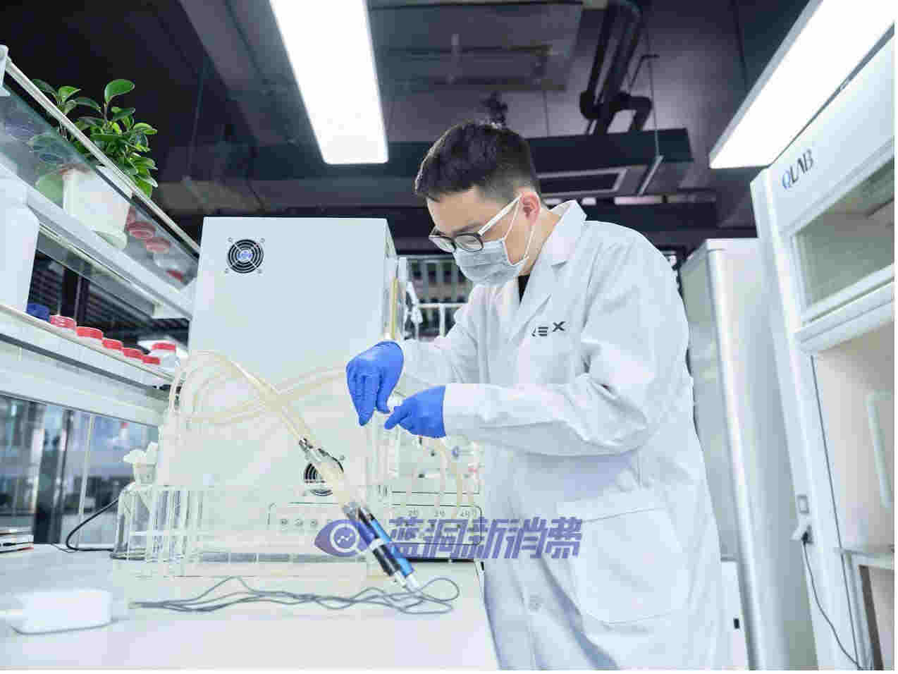 雾芯科技首次应用大健康类雾化产品，发布草本便携雾化器 