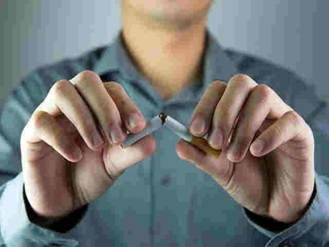文具店销售20元一根的电子烟给学生,家长怒斥:我家孩子上瘾了
