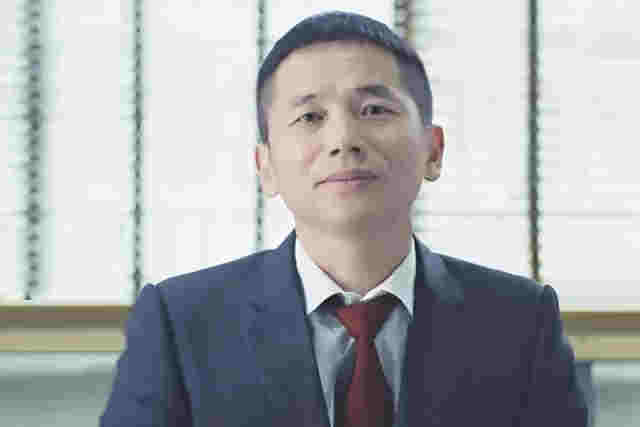 2250亿的世界电子烟龙头，860亿的中国电子烟第一人 