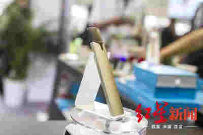 电子烟全面下架！部分网站仍在售，网友喊话罗永浩“电子烟是不是要凉” 
