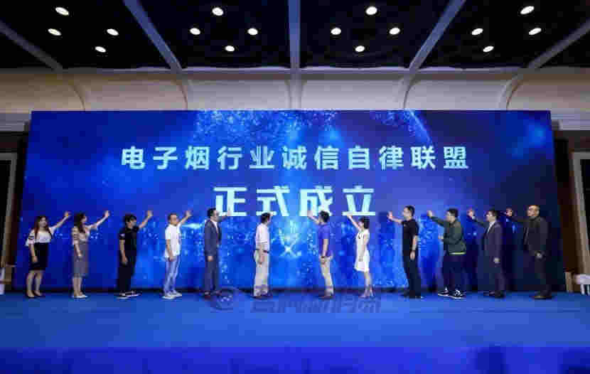 YOOZ正式上线年龄验证功能：线上+线下双打通，为保护未成年人再立一道墙