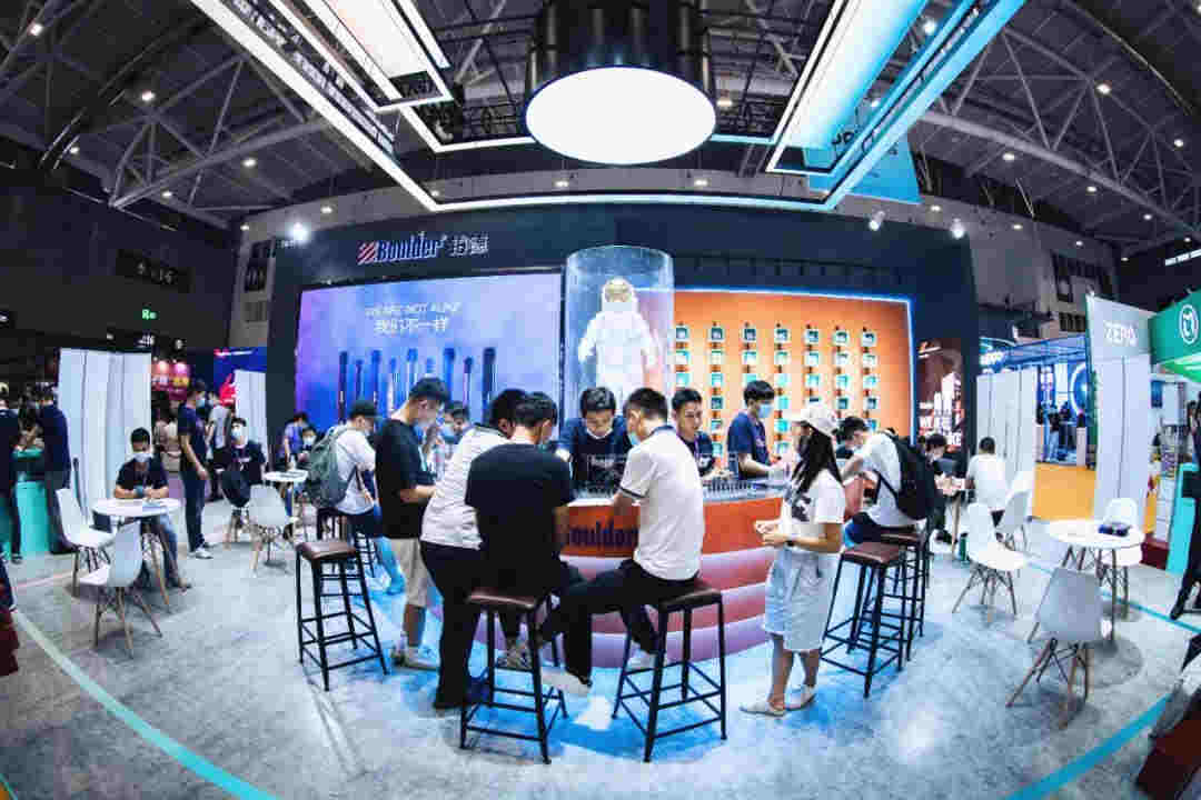 boulder铂德新晋中国电子烟行业委员会常务理事单位 