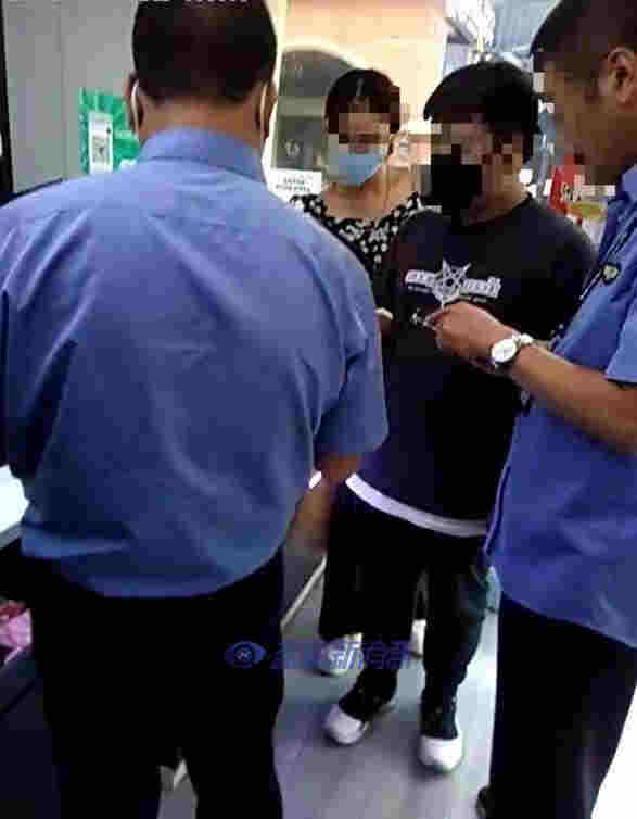 平顶山查处首例向未成年人出售电子烟案件，罚款1000元